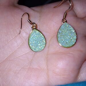 NEW! Pretty  Gold and Green Teardrop Earrings